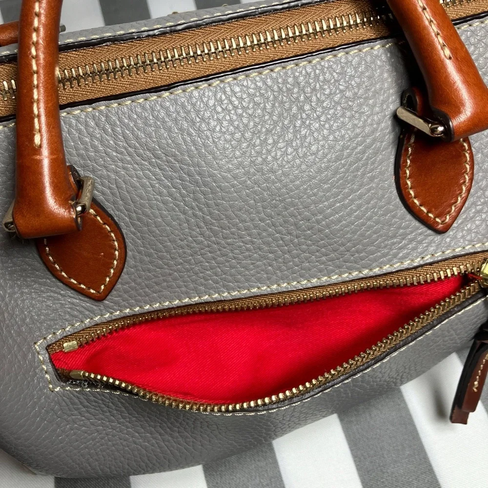 Authentic  Dooney & Bourke elephant gray pebbled leather barrel (Trudy) satchel - Picture 9 of 15